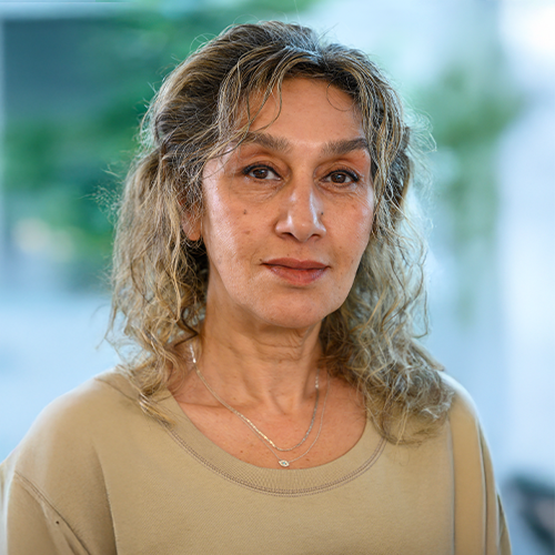 Team Bild: Parish Mir