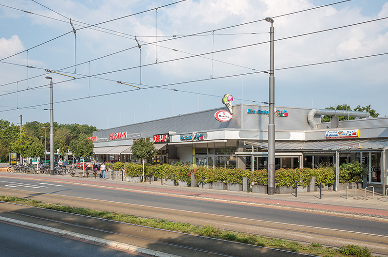 Einkaufszentrum Walliser Straße